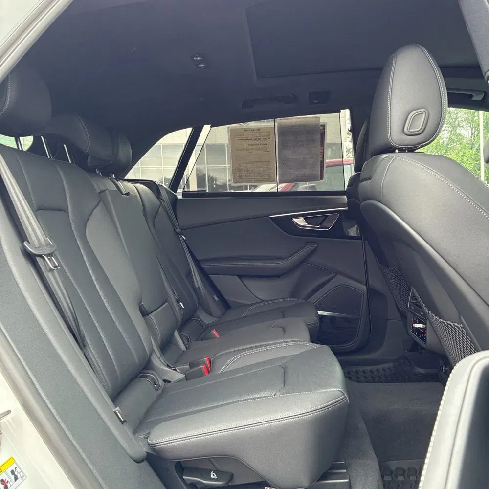 2025 Audi Q8 Premium Plus 55