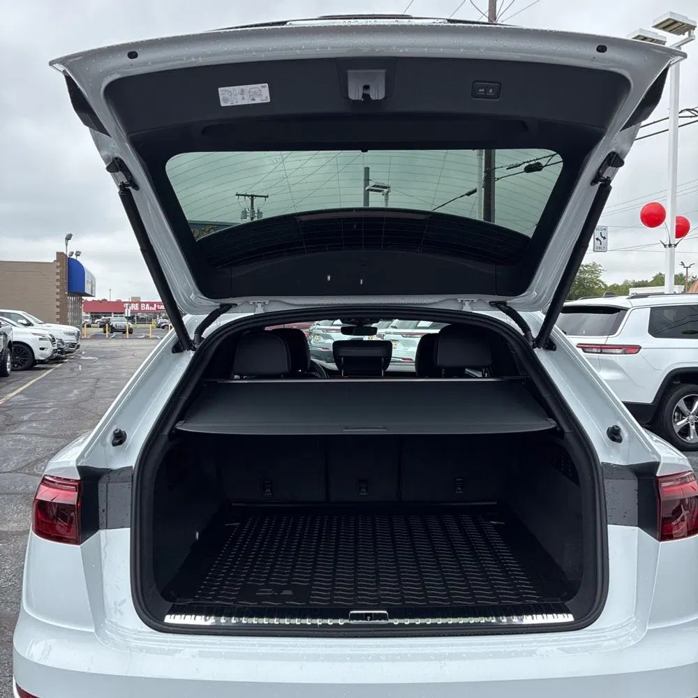 2025 Audi Q8 Premium Plus 55