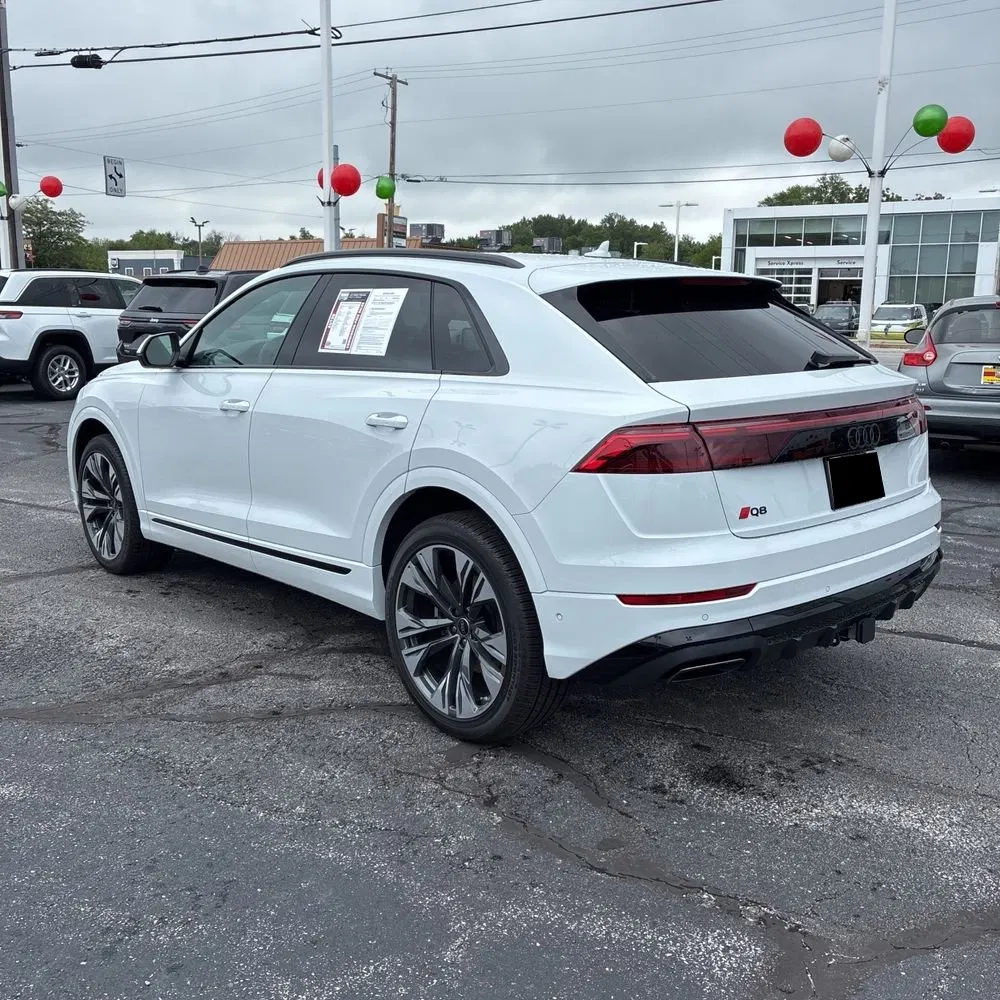 2025 Audi Q8 Premium Plus 55