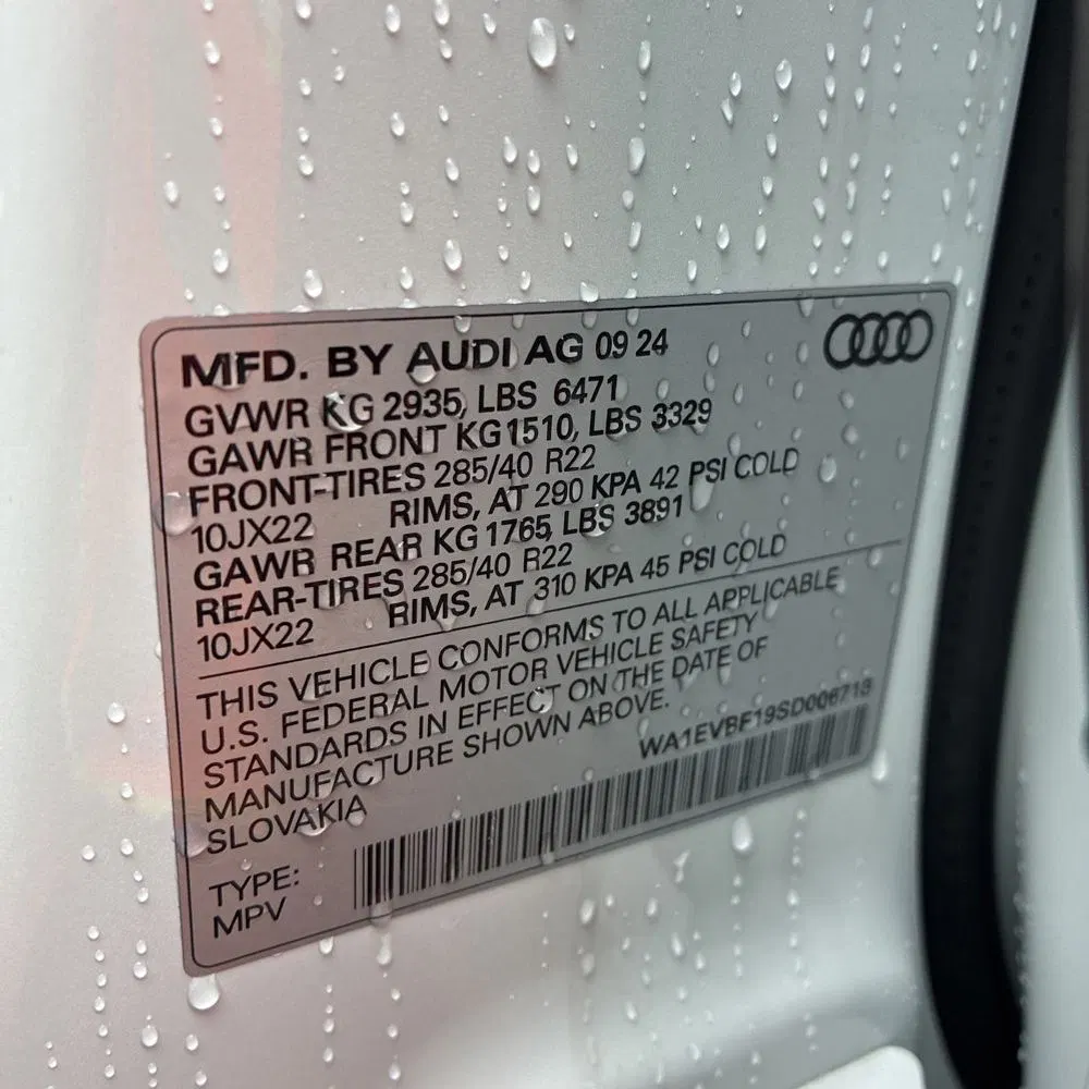 2025 Audi Q8 Premium Plus 55