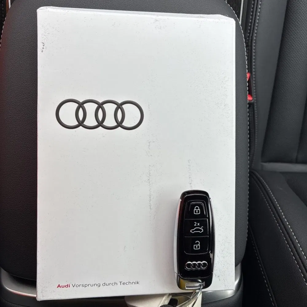 2025 Audi Q8 Premium Plus 55