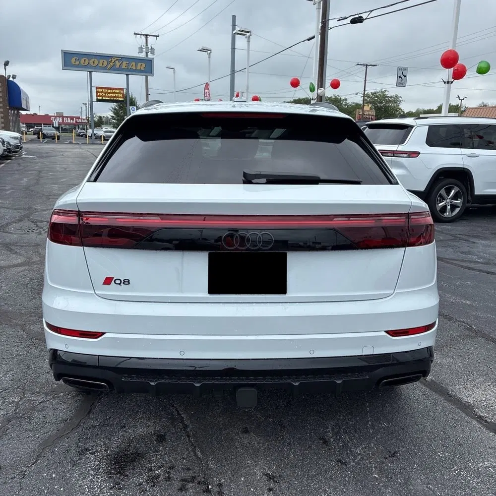 2025 Audi Q8 Premium Plus 55