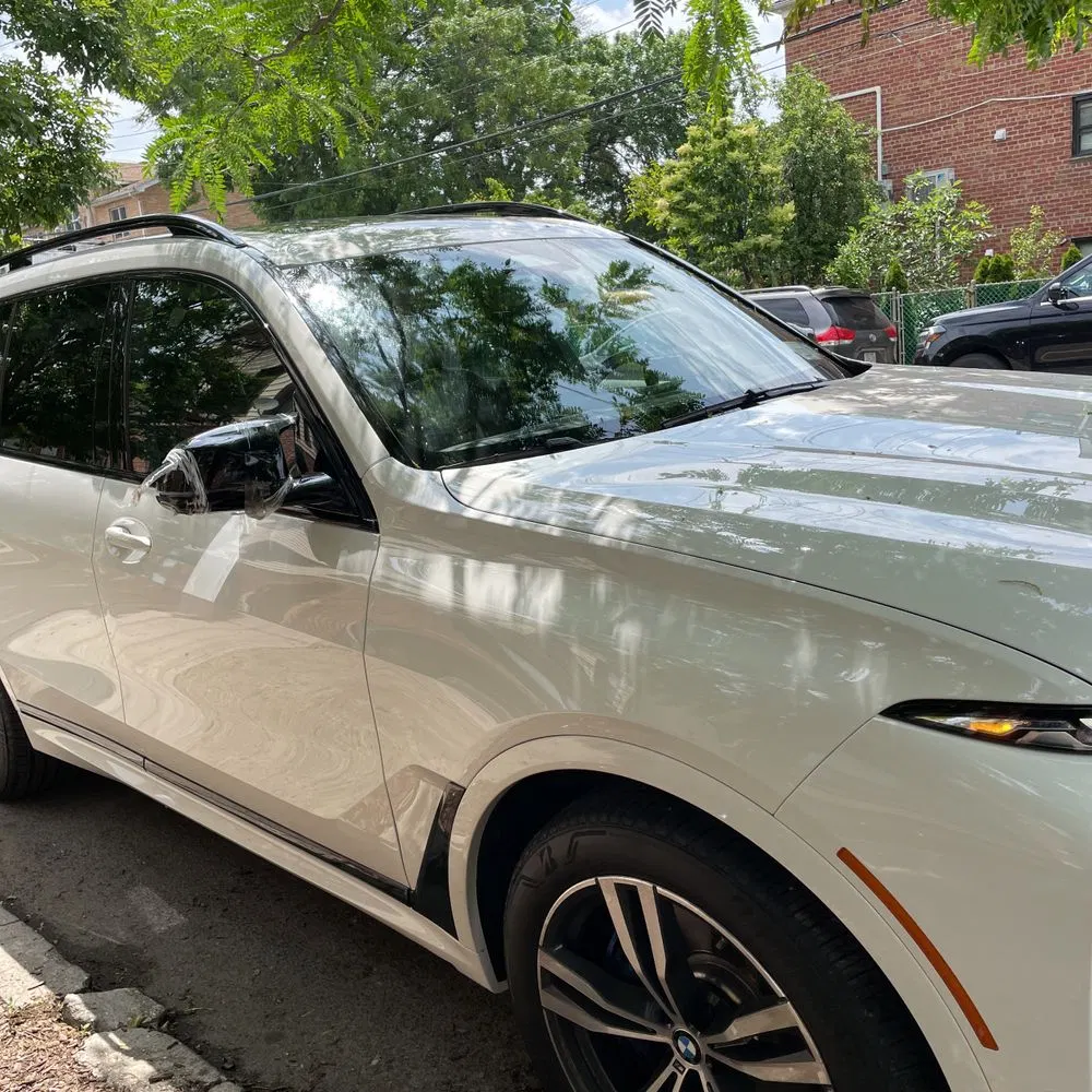 2025 BMW X7 M60i