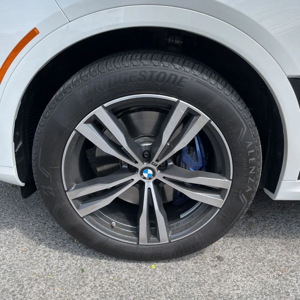 2025 BMW X7 M60i