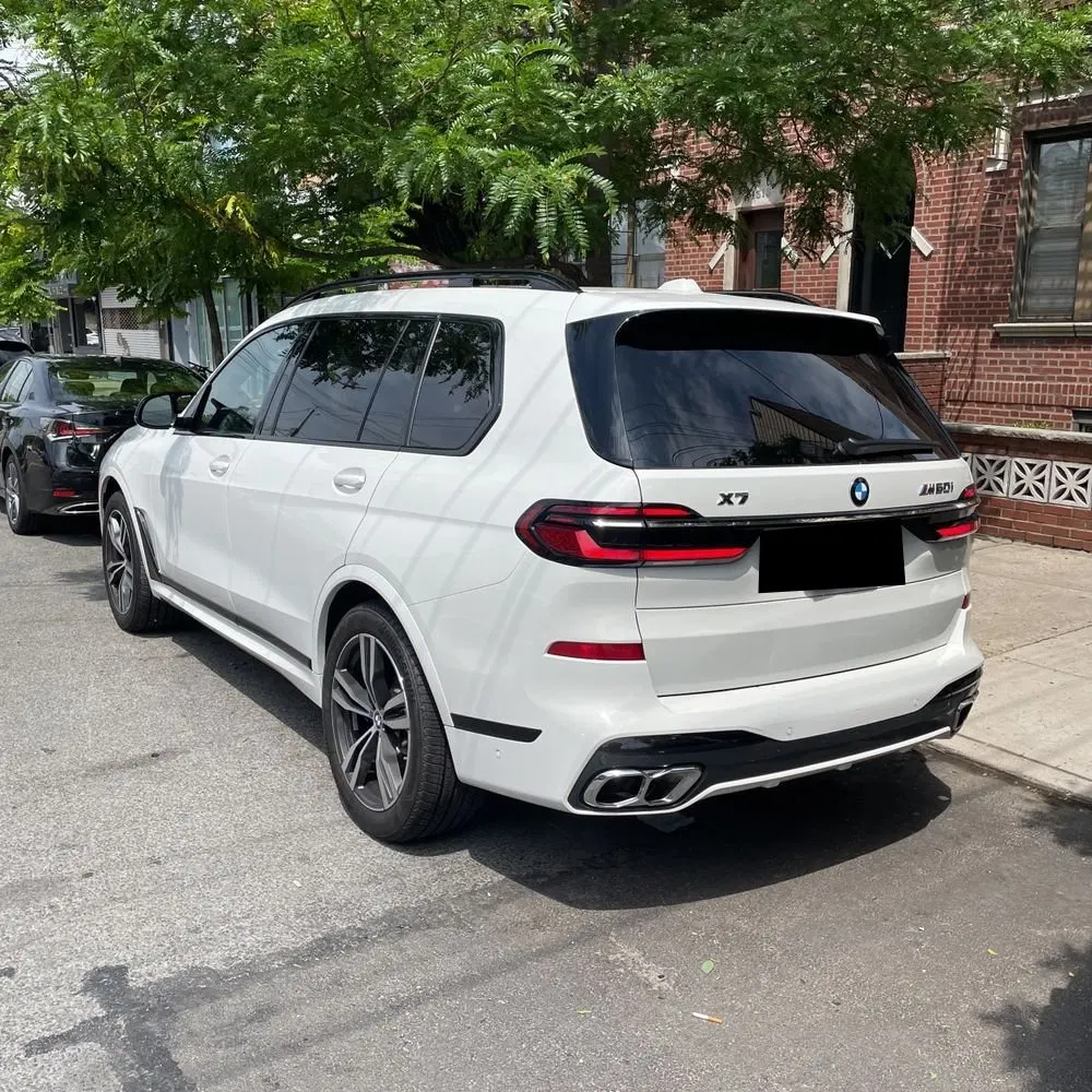 2025 BMW X7 M60i