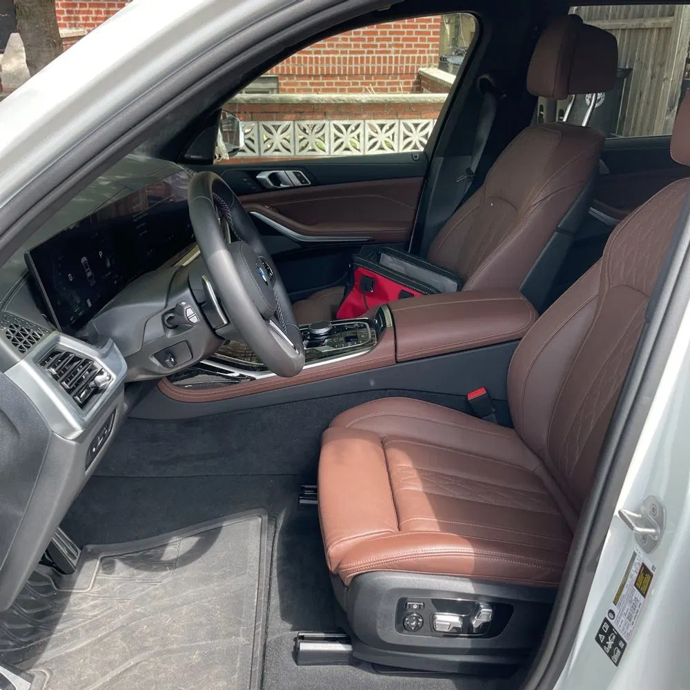 2025 BMW X7 M60i