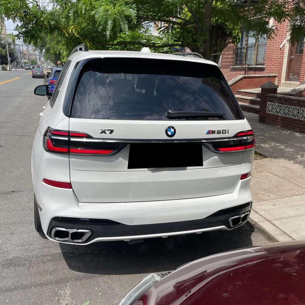 2025 BMW X7 M60i