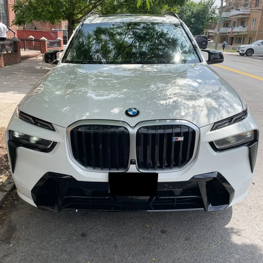2025 BMW X7 M60i