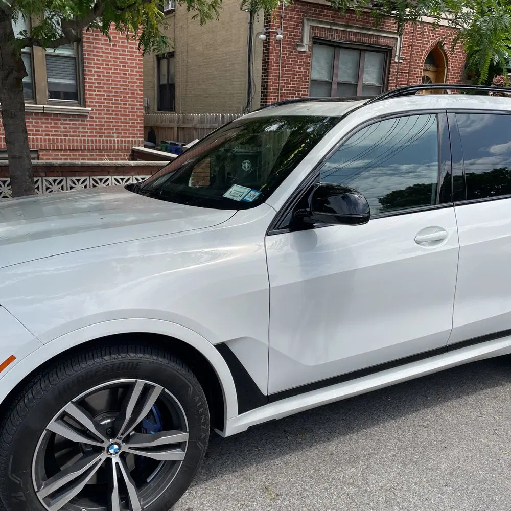 2025 BMW X7 M60i