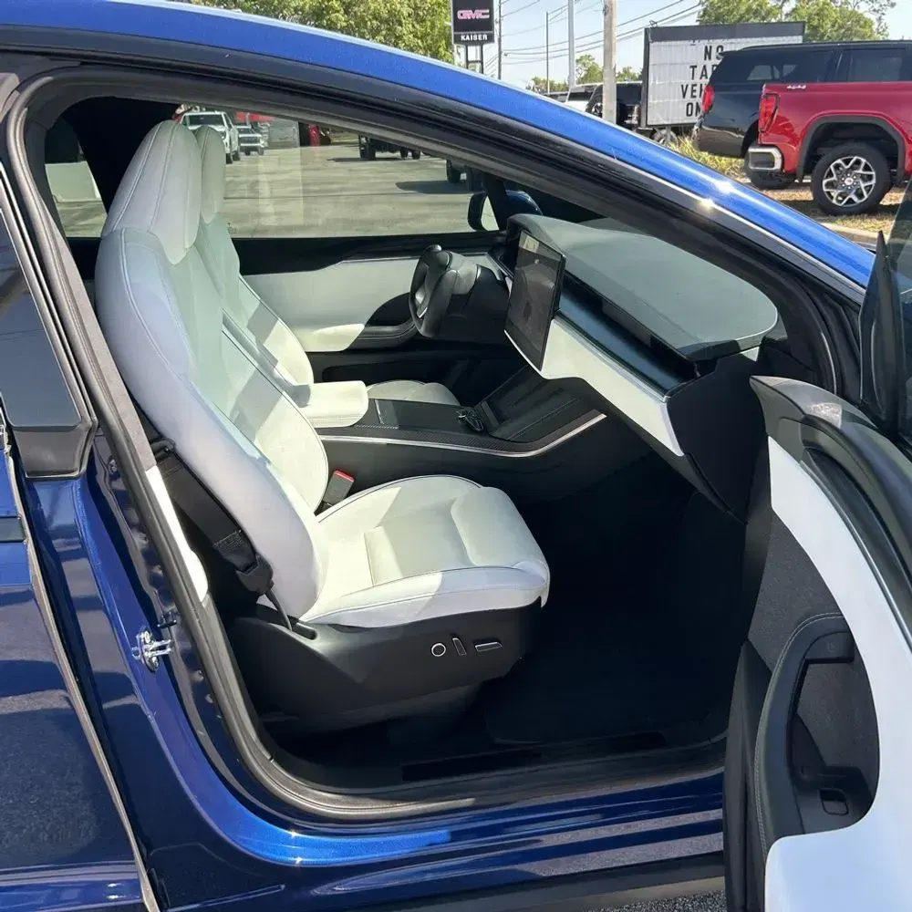 2022 Tesla Model X Plaid