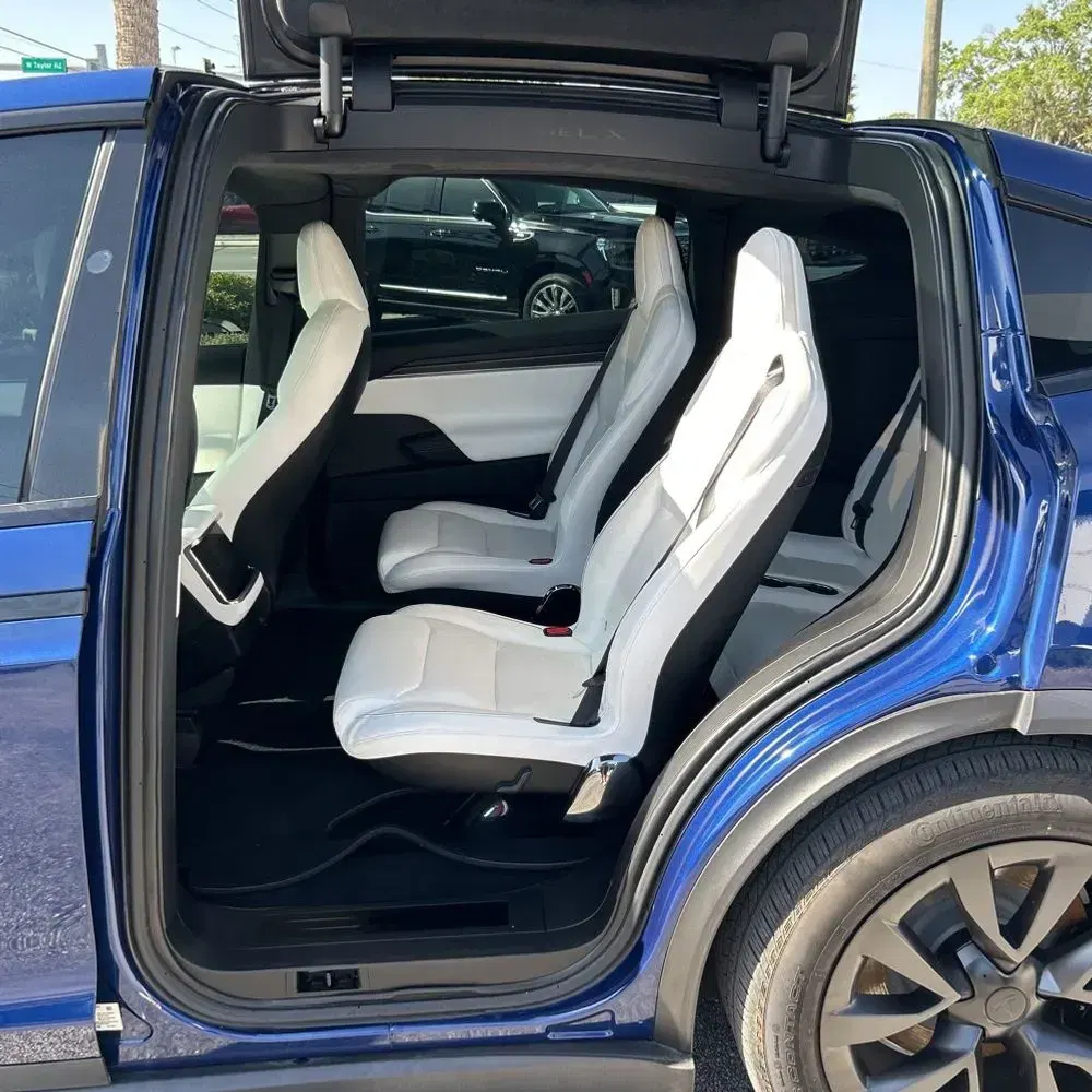 2022 Tesla Model X Plaid