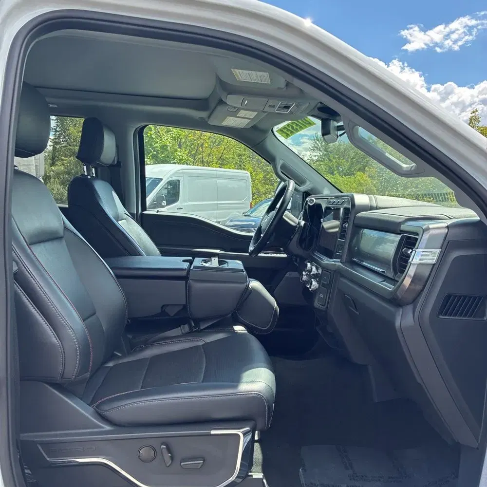 2024 Ford F350 S/D Lariat