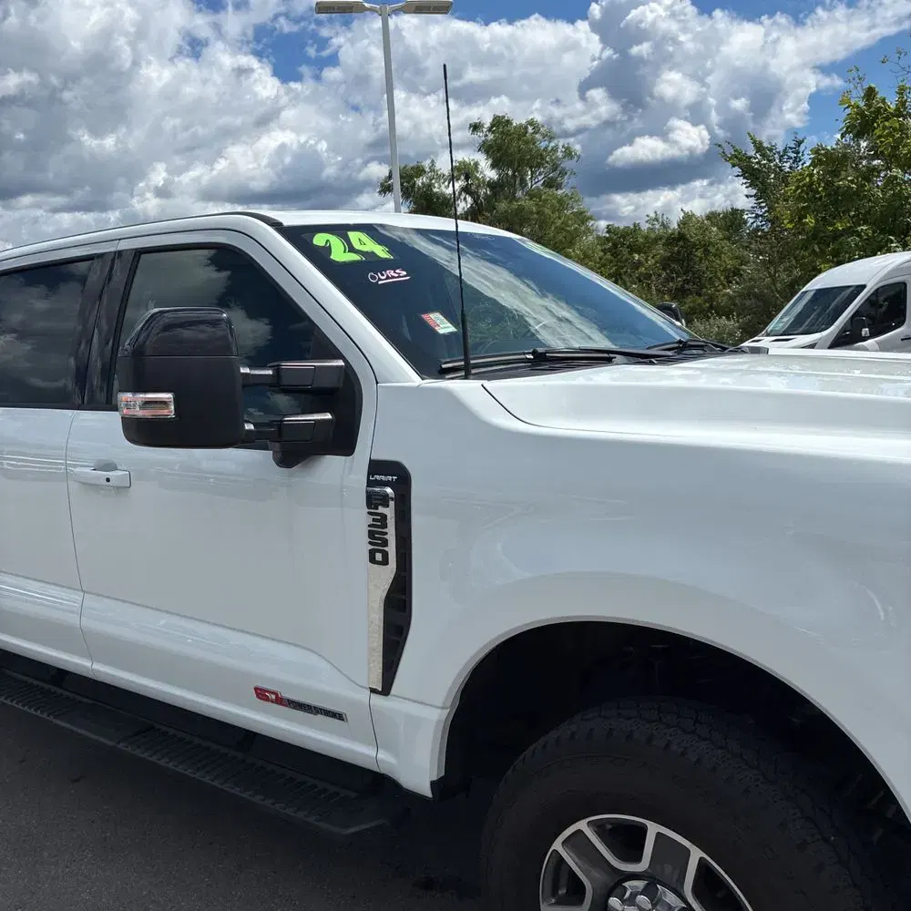 2024 Ford F350 S/D Lariat