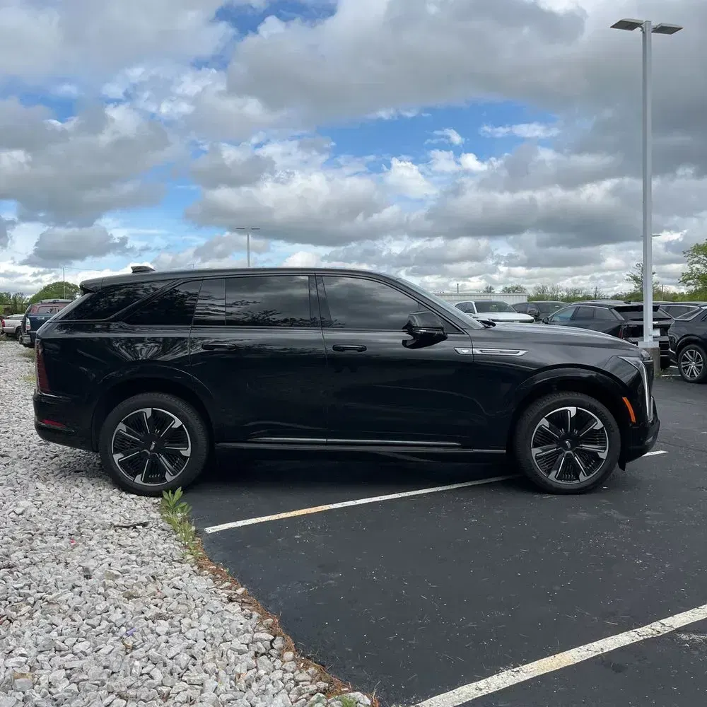 2025 Cadillac Escalade IQ Sport 2