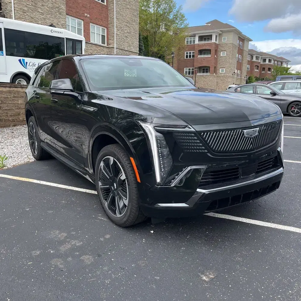 2025 Cadillac Escalade IQ Sport 2