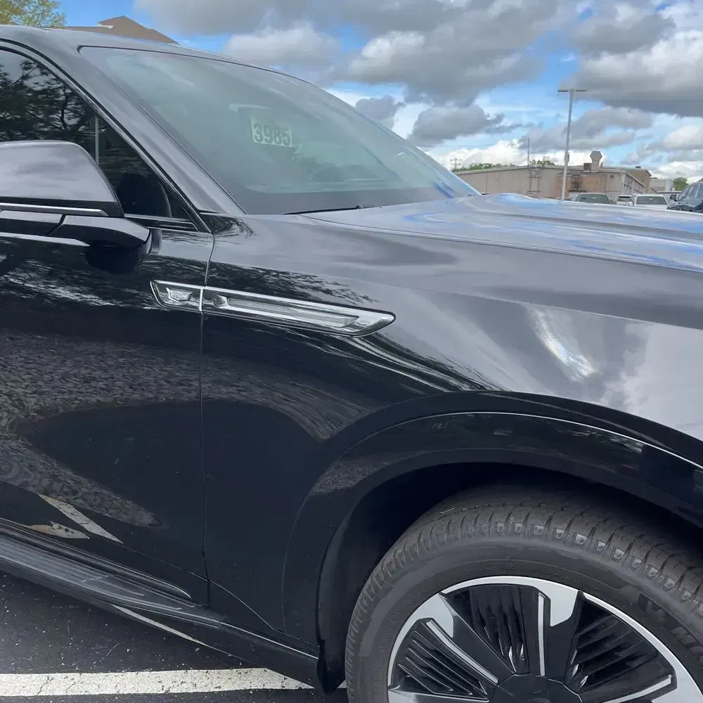2025 Cadillac Escalade IQ Sport 2