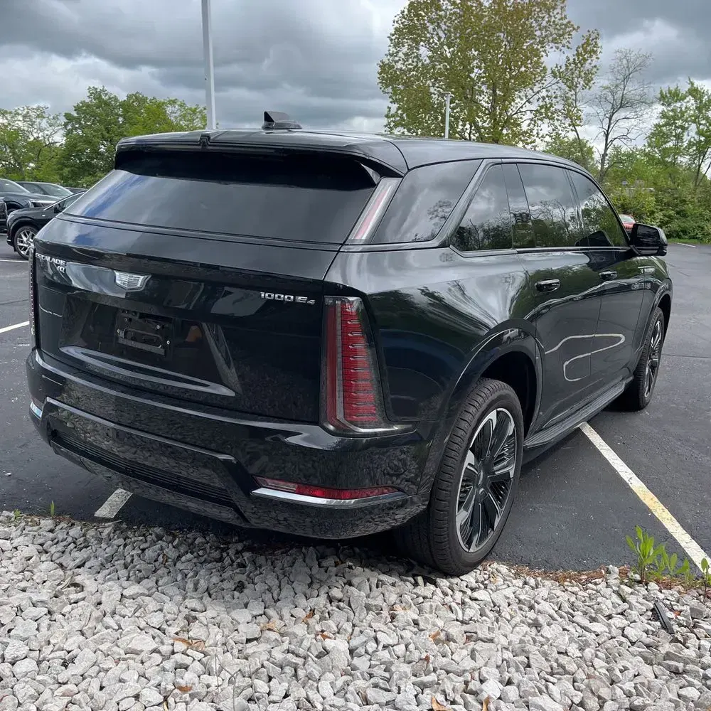 2025 Cadillac Escalade IQ Sport 2