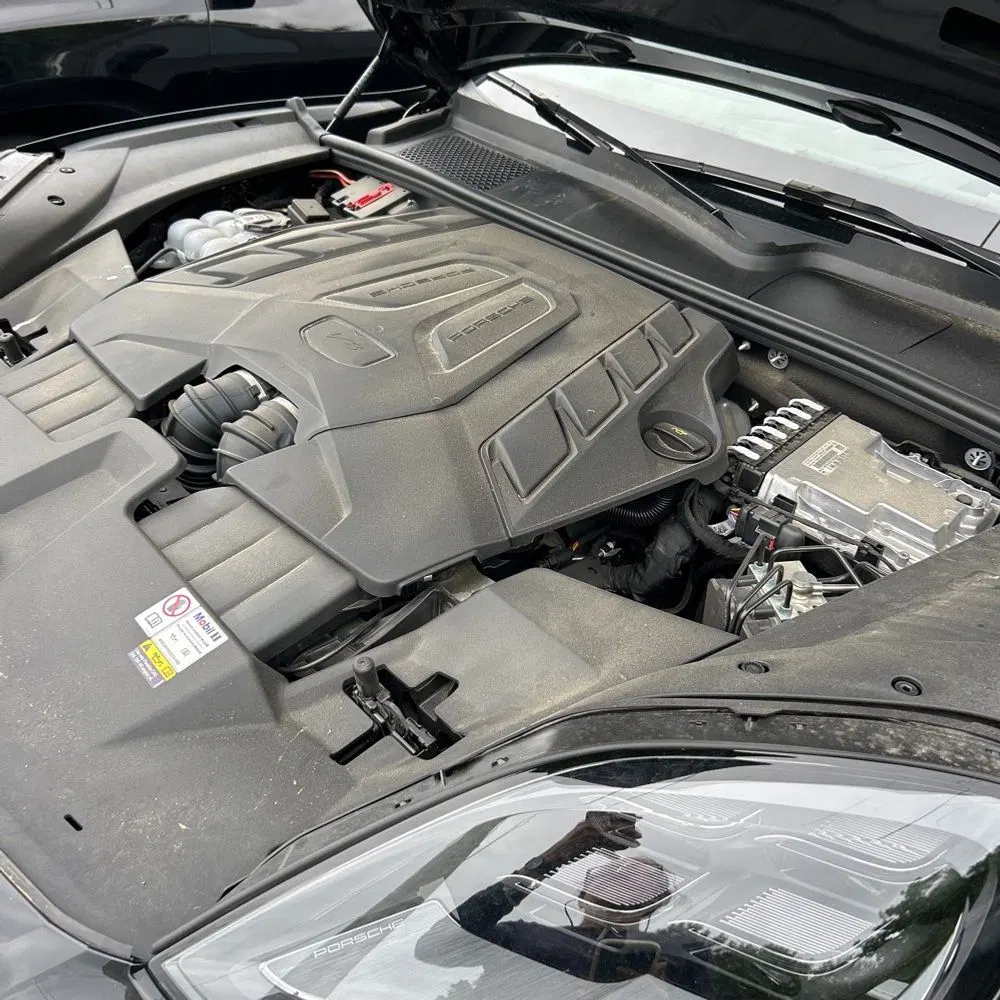 2024 Porsche Cayenne S Coupe