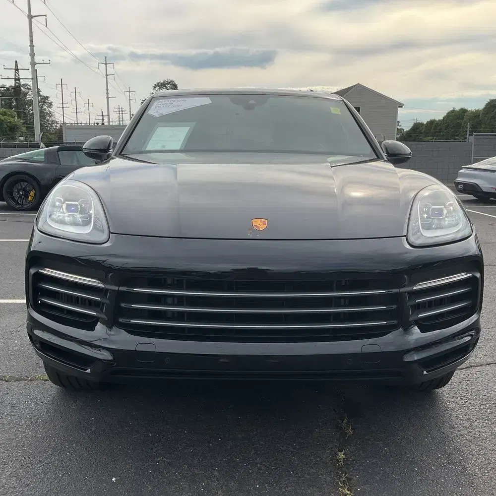 2023 Porsche Cayenne Base