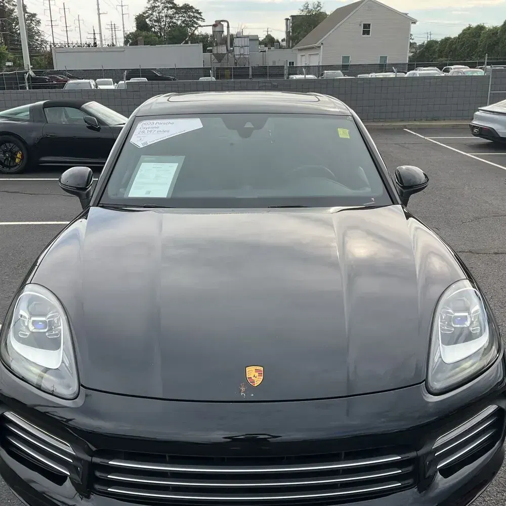 2023 Porsche Cayenne Base