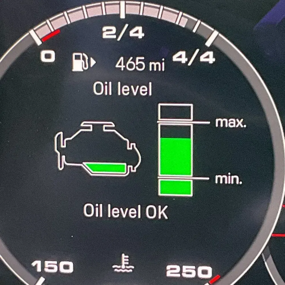 2023 Porsche Cayenne Base
