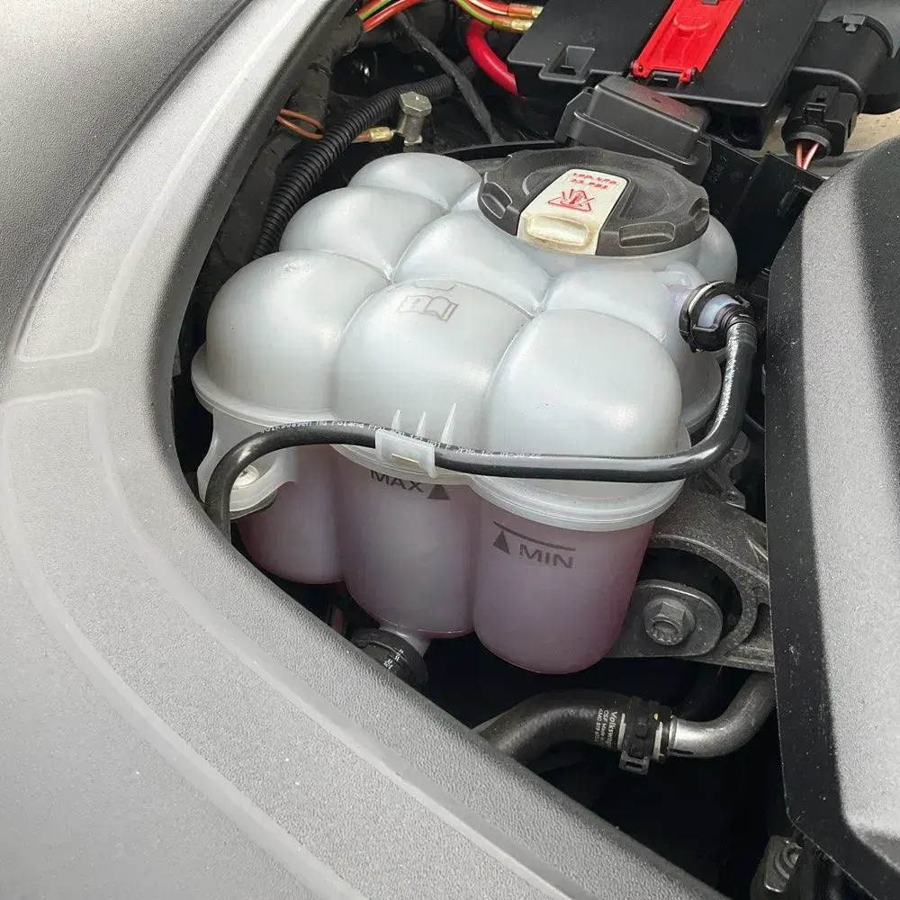 2023 Porsche Cayenne Base