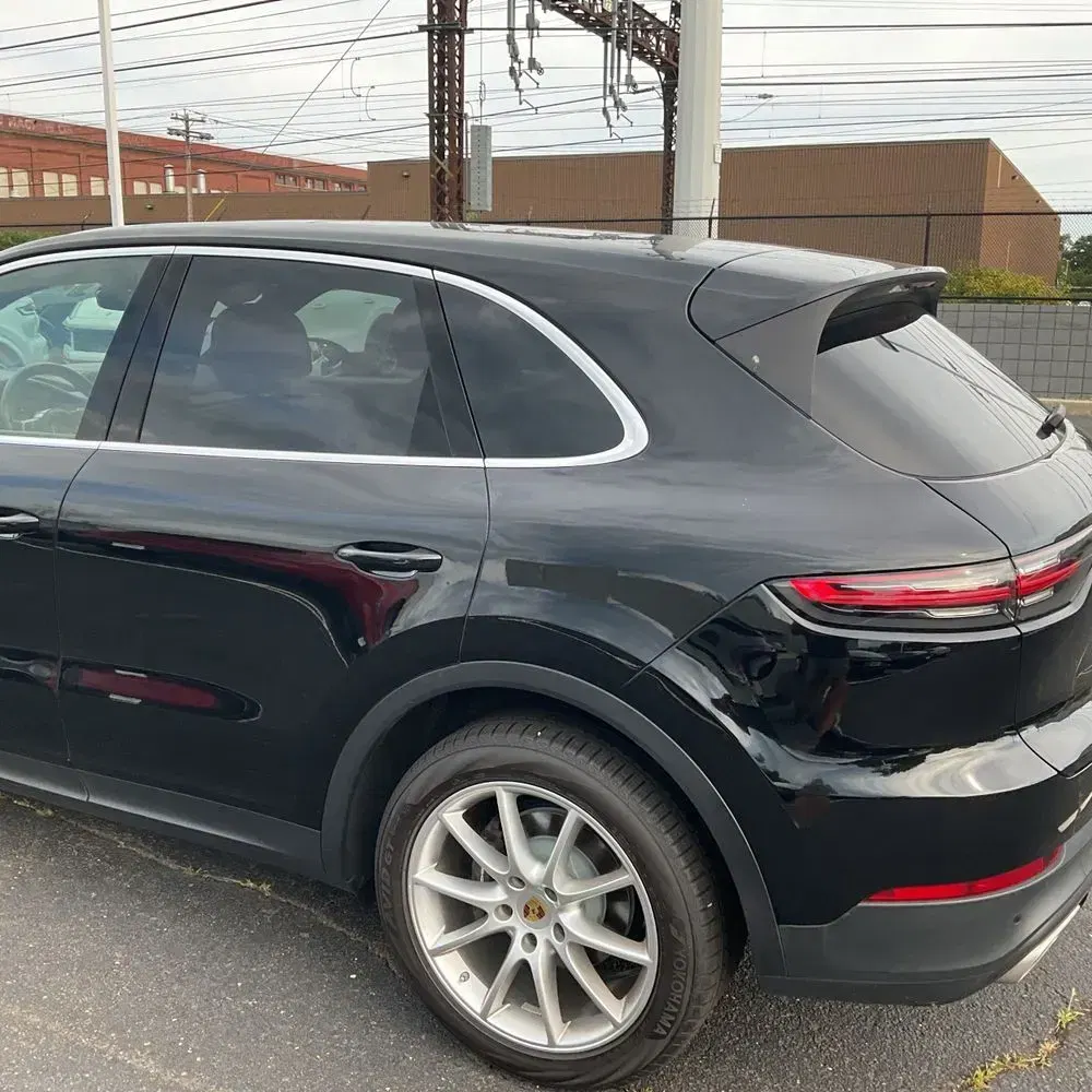 2023 Porsche Cayenne Base