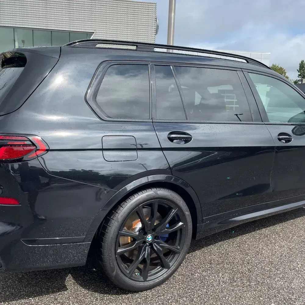 2024 BMW X7 M60i