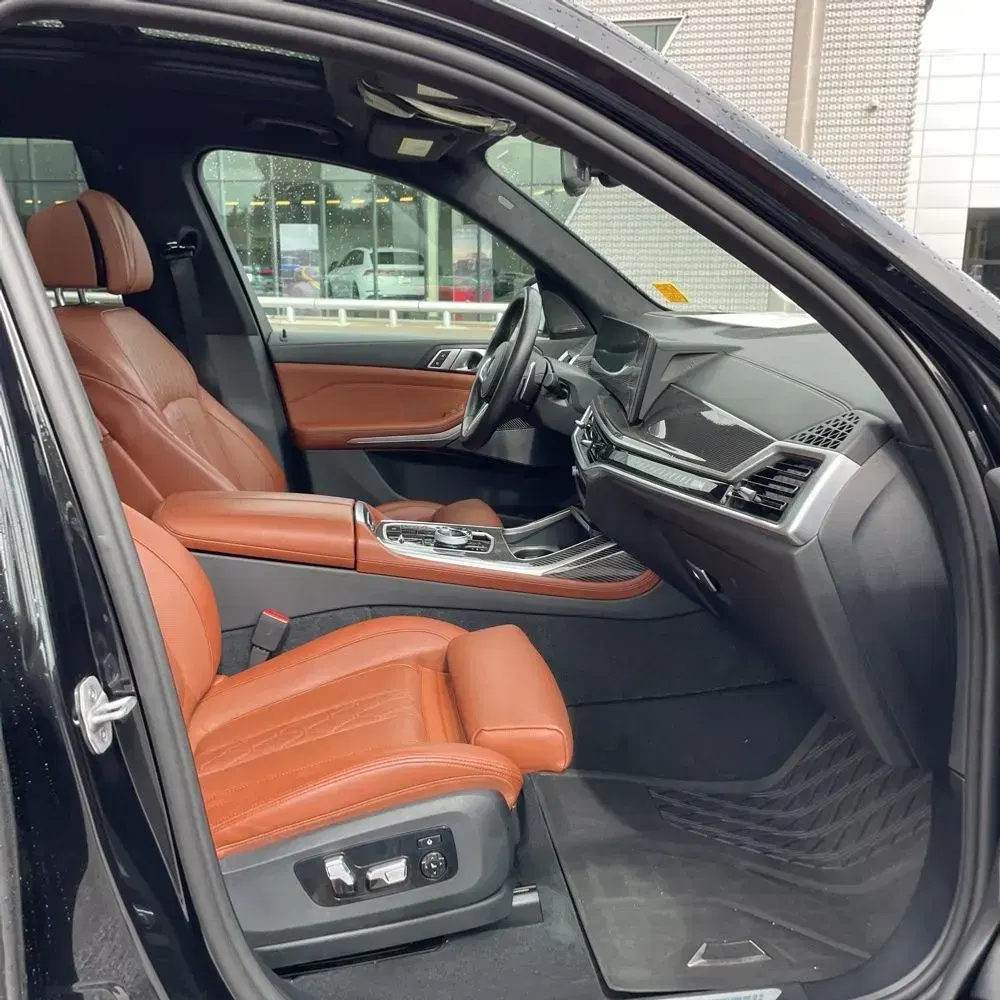 2024 BMW X7 M60i