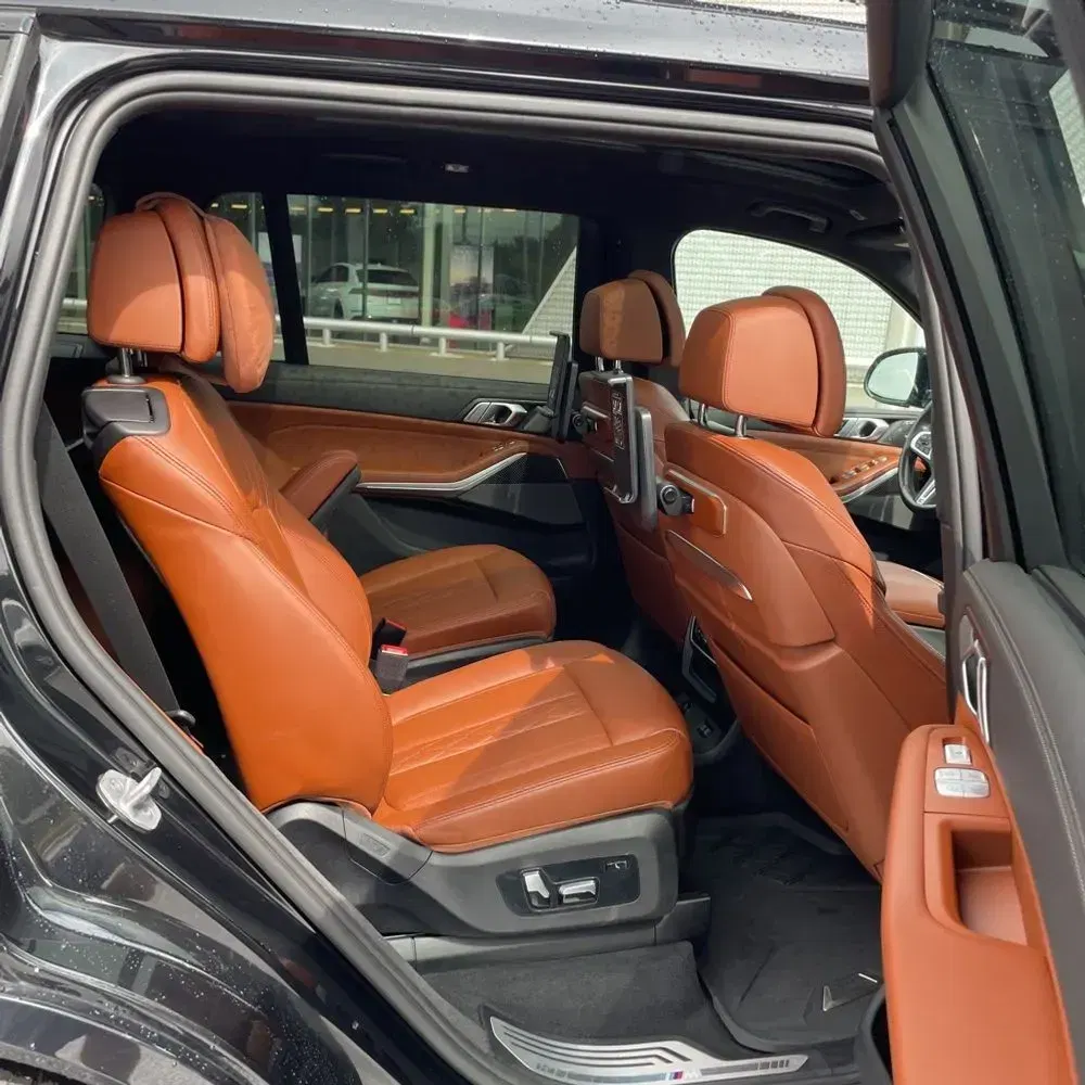 2024 BMW X7 M60i