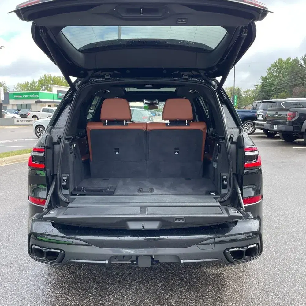 2024 BMW X7 M60i