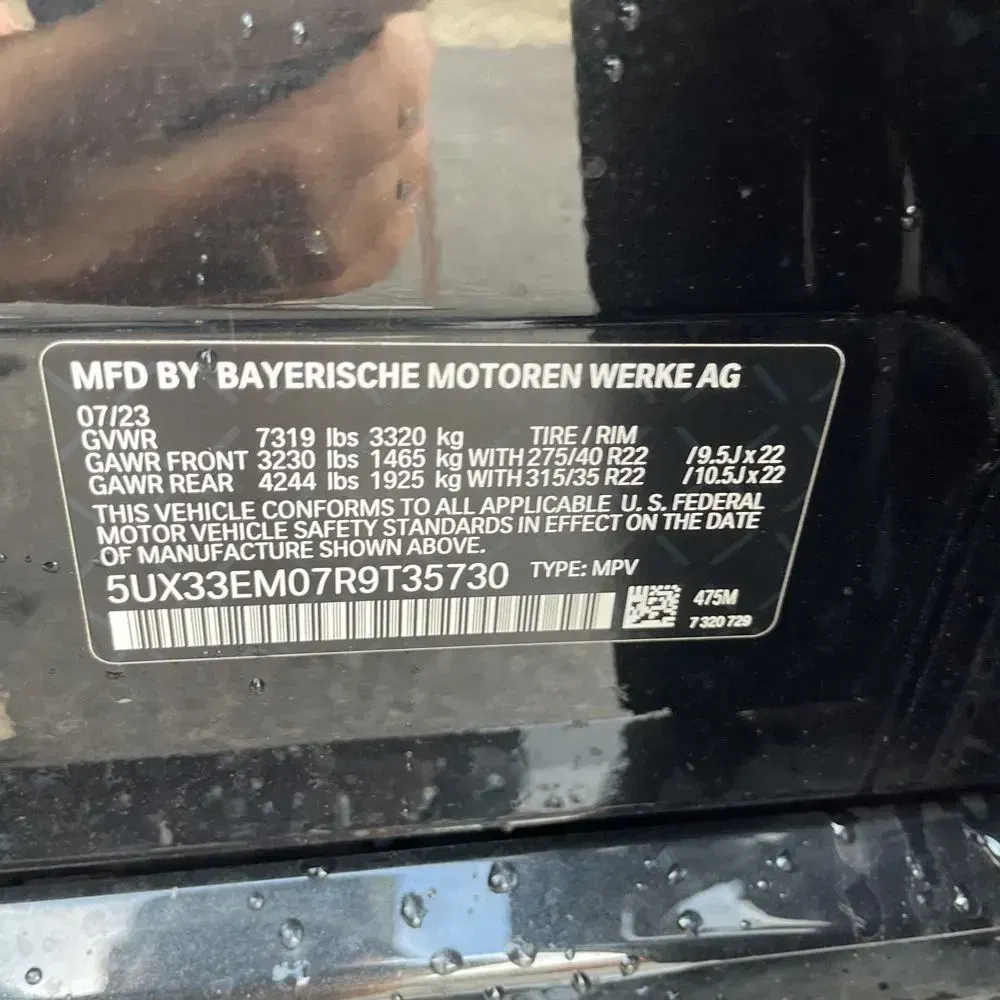 2024 BMW X7 M60i