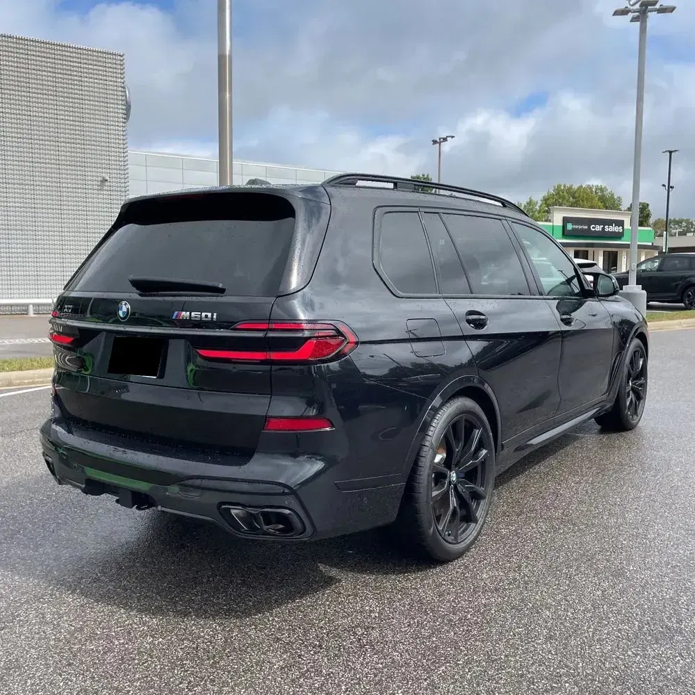 2024 BMW X7 M60i