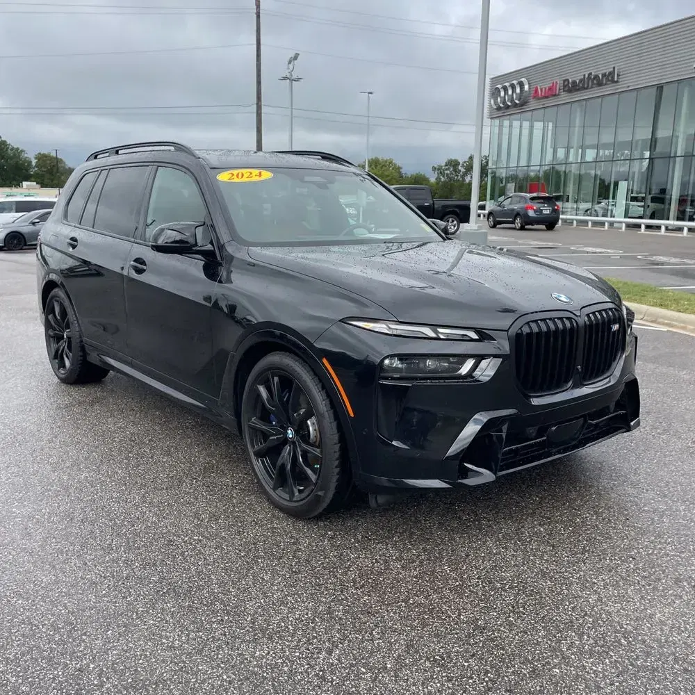 2024 BMW X7 M60i