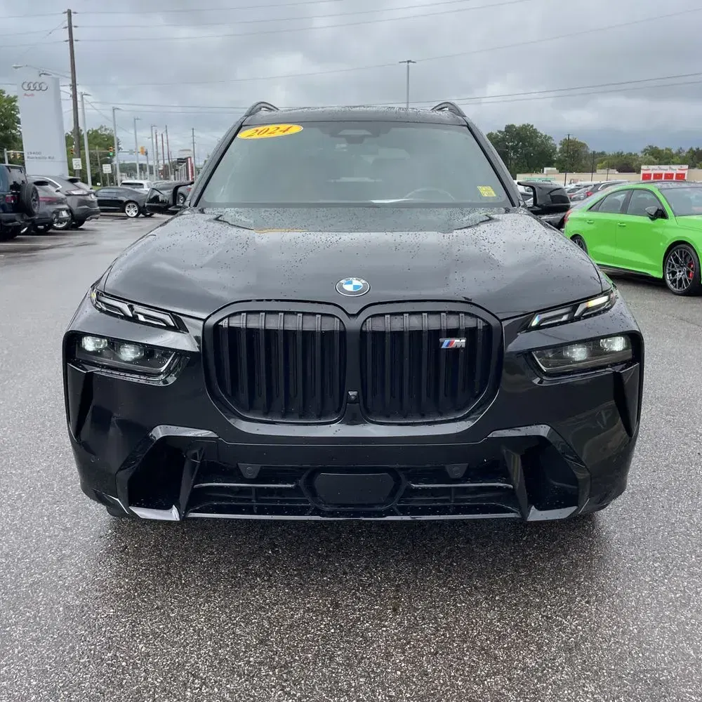 2024 BMW X7 M60i