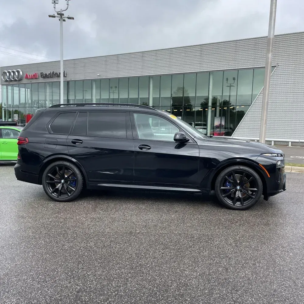 2024 BMW X7 M60i