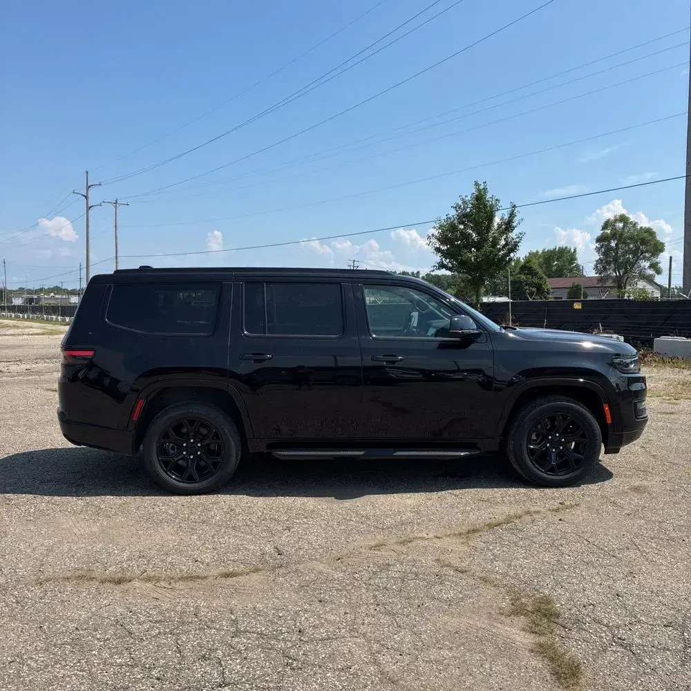 2024 Jeep Wagoneer Series II Carbide
