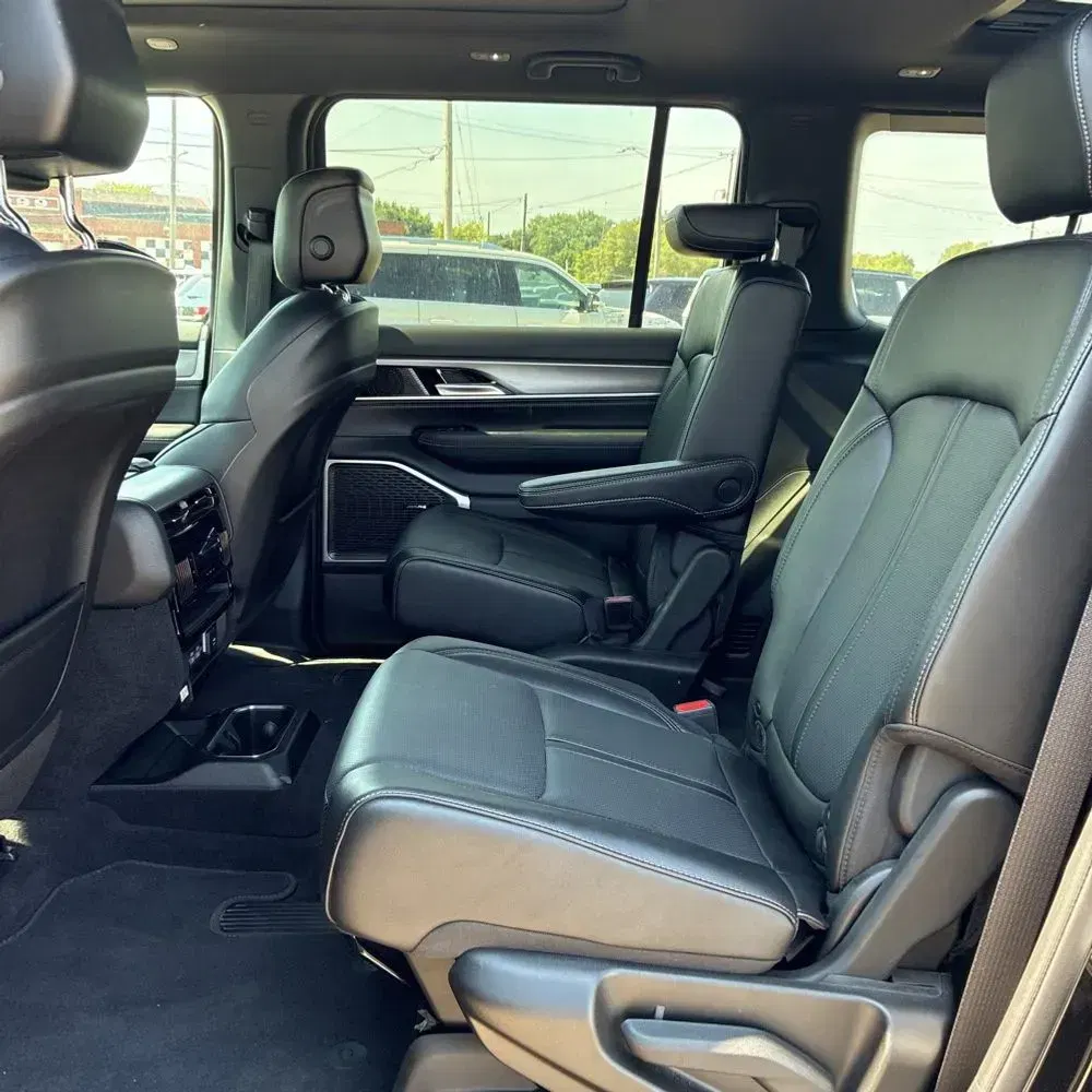 2024 Jeep Wagoneer Series II Carbide