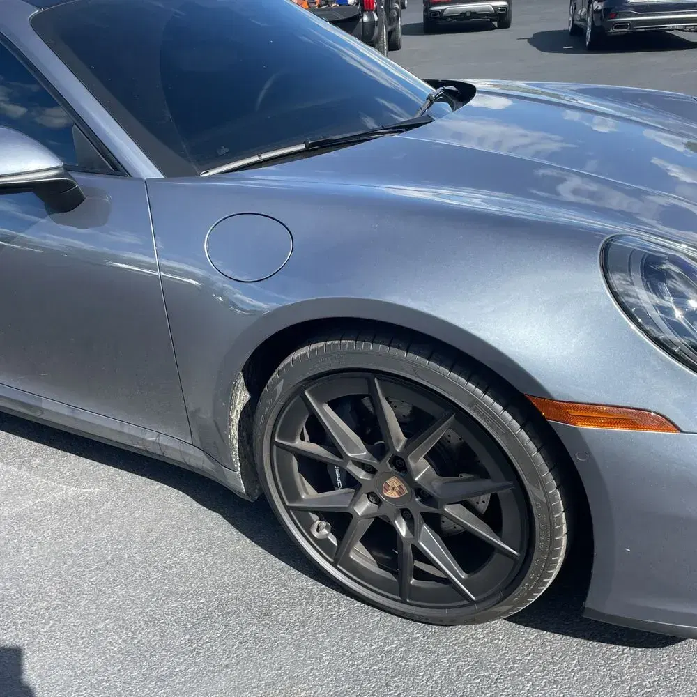 2025 Porsche 911 Carrera