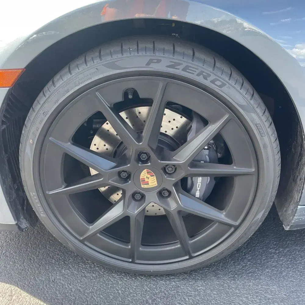 2025 Porsche 911 Carrera