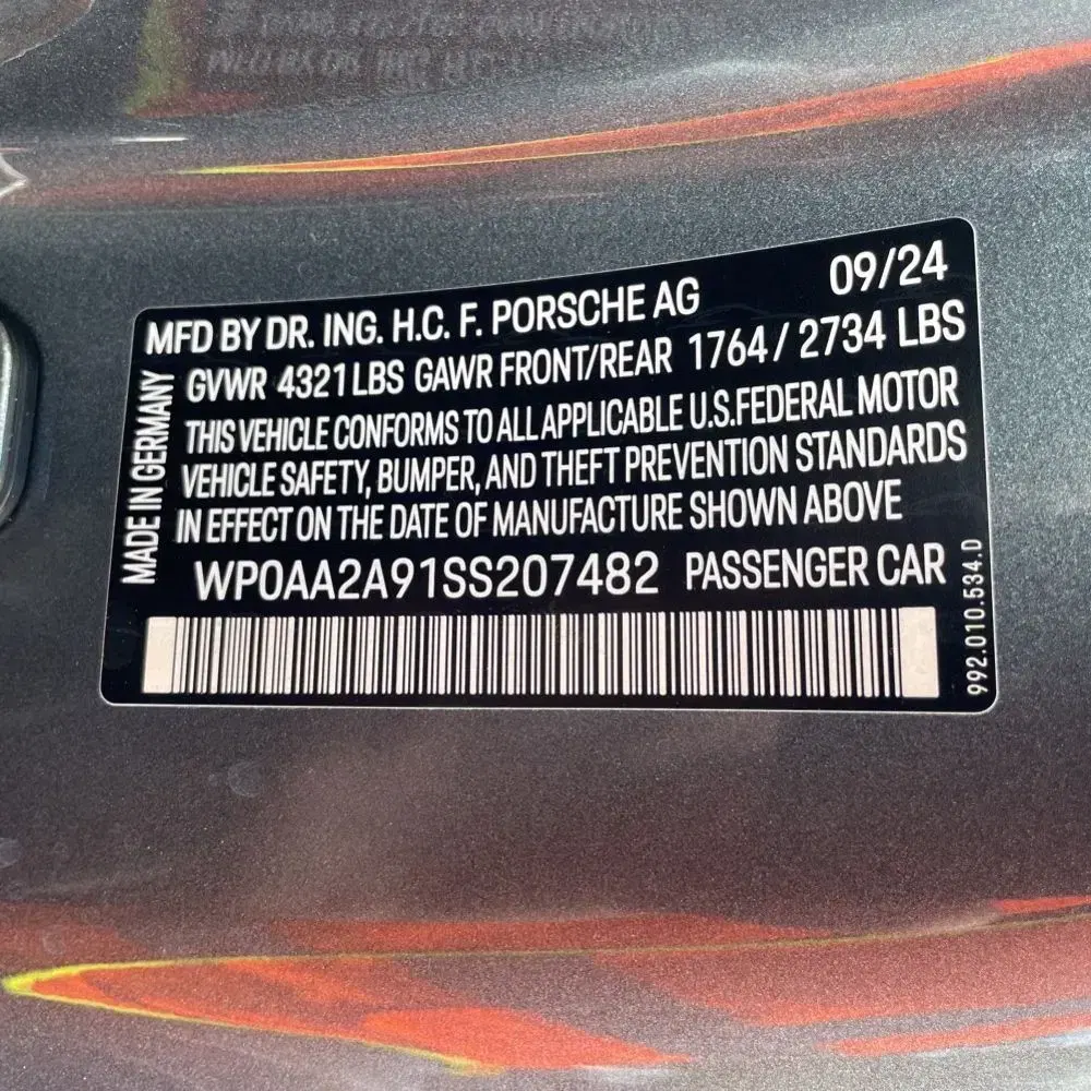 2025 Porsche 911 Carrera