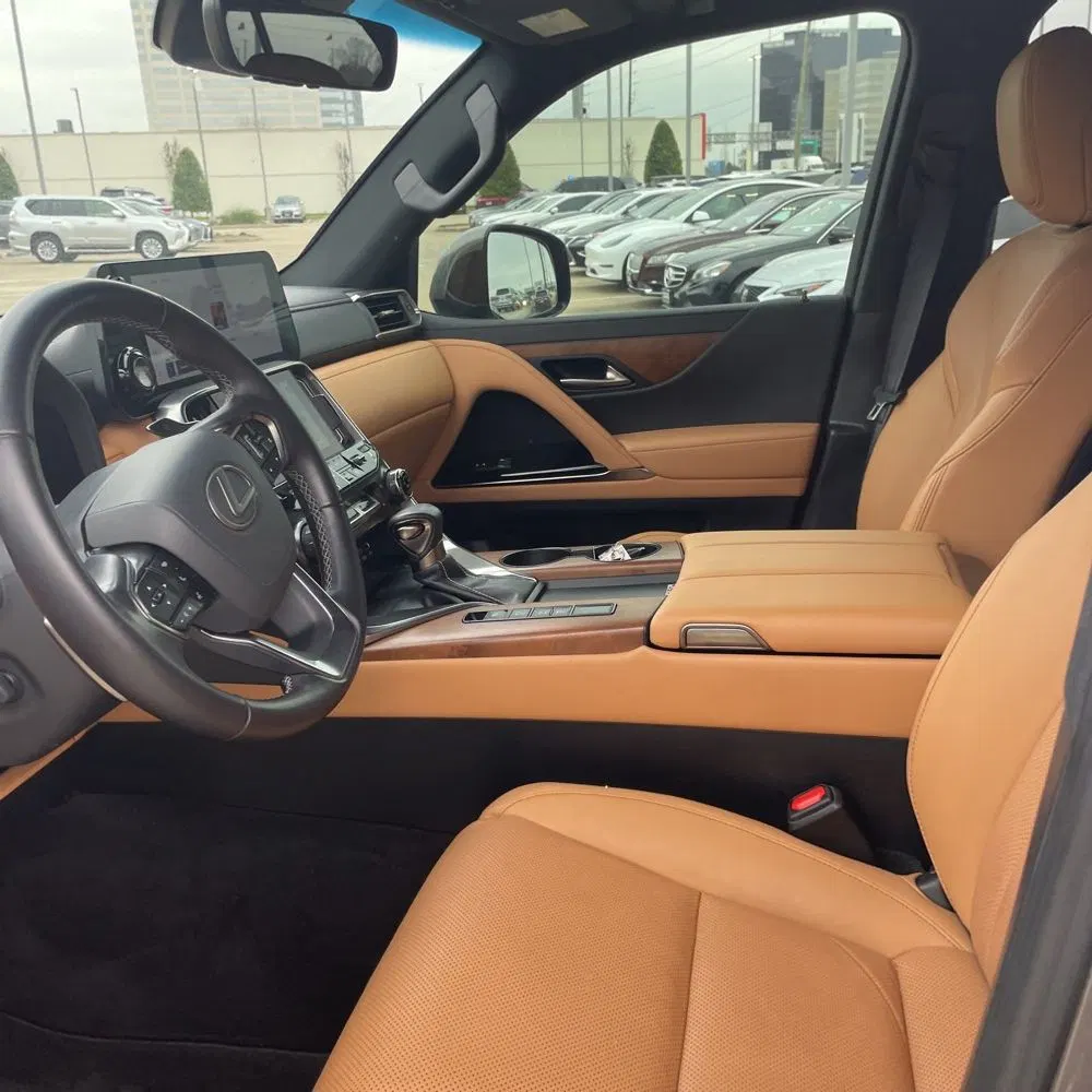 2022 Lexus LX 600 Base