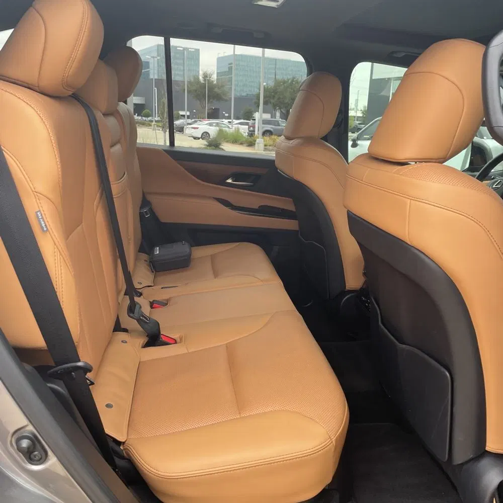 2022 Lexus LX 600 Base