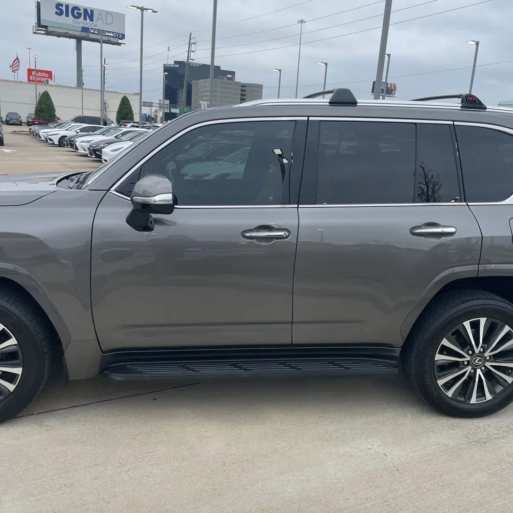 2022 Lexus LX 600 Base