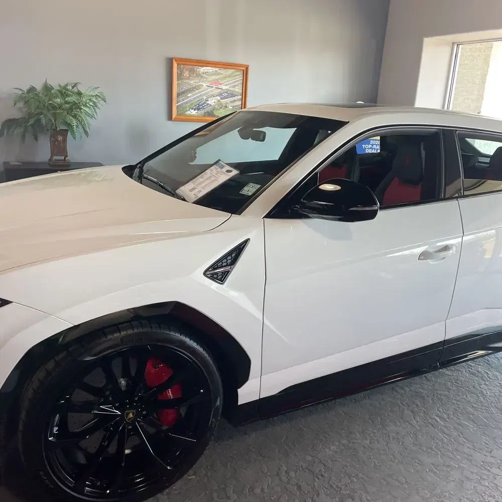 2022 Lamborghini Urus Base
