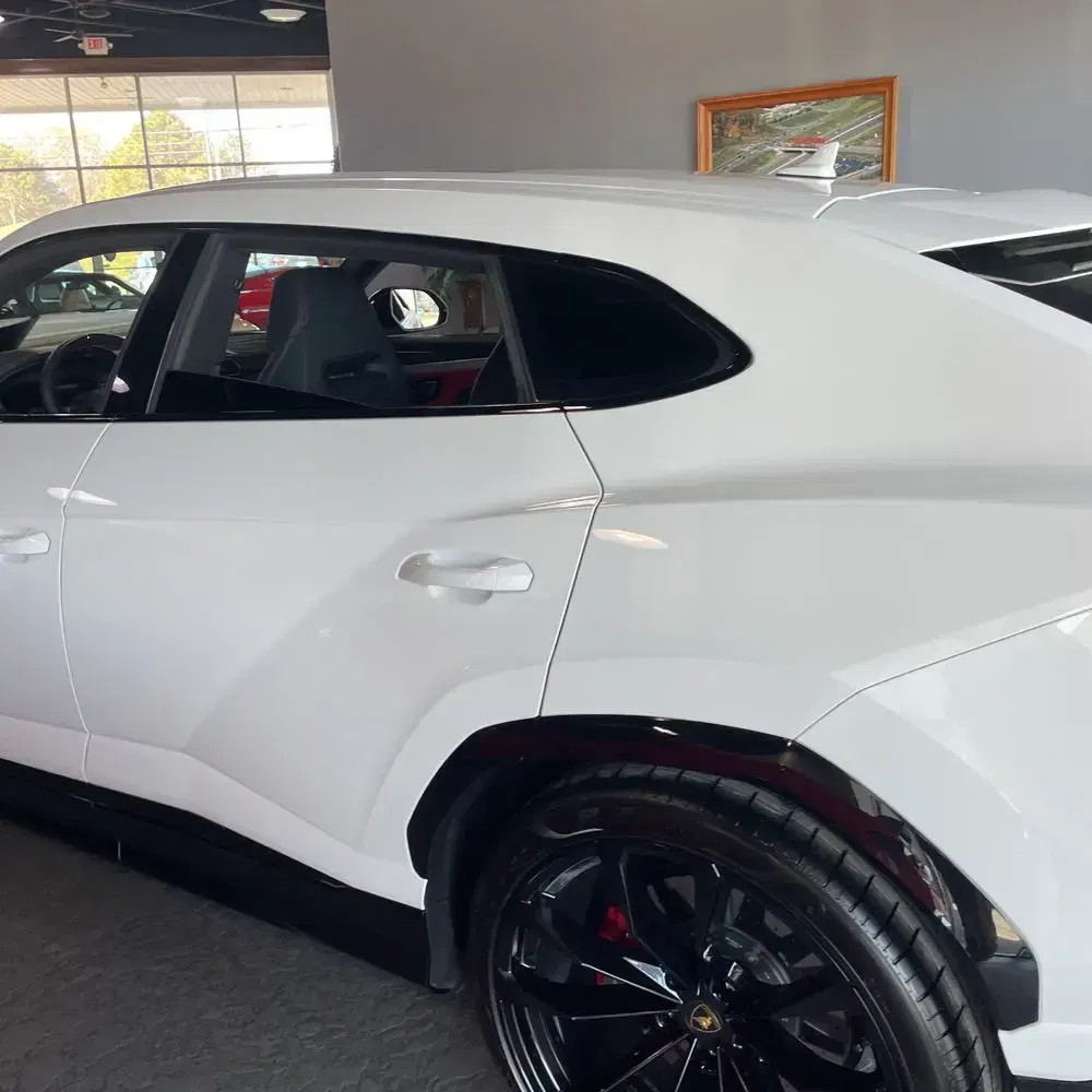 2022 Lamborghini Urus Base