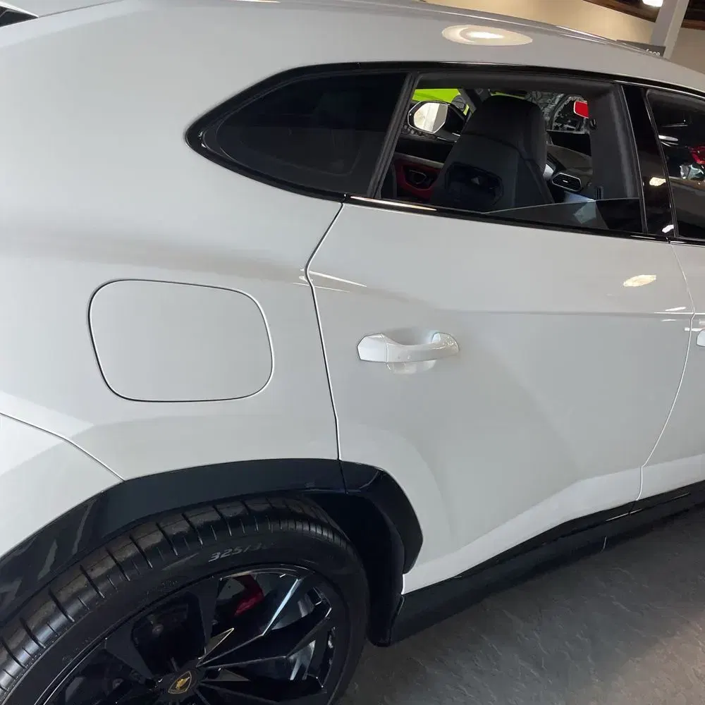 2022 Lamborghini Urus Base