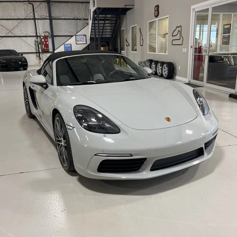 2022 Porsche 718 Boxster S