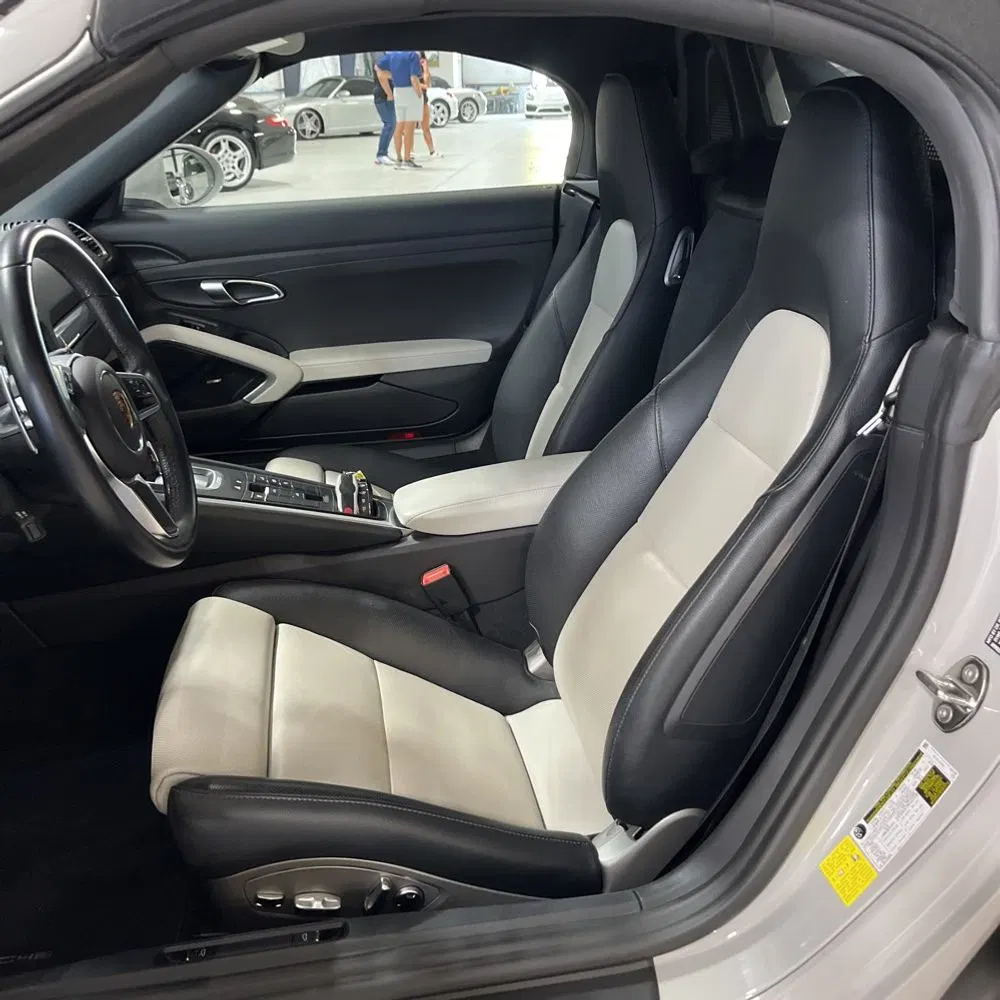 2022 Porsche 718 Boxster S