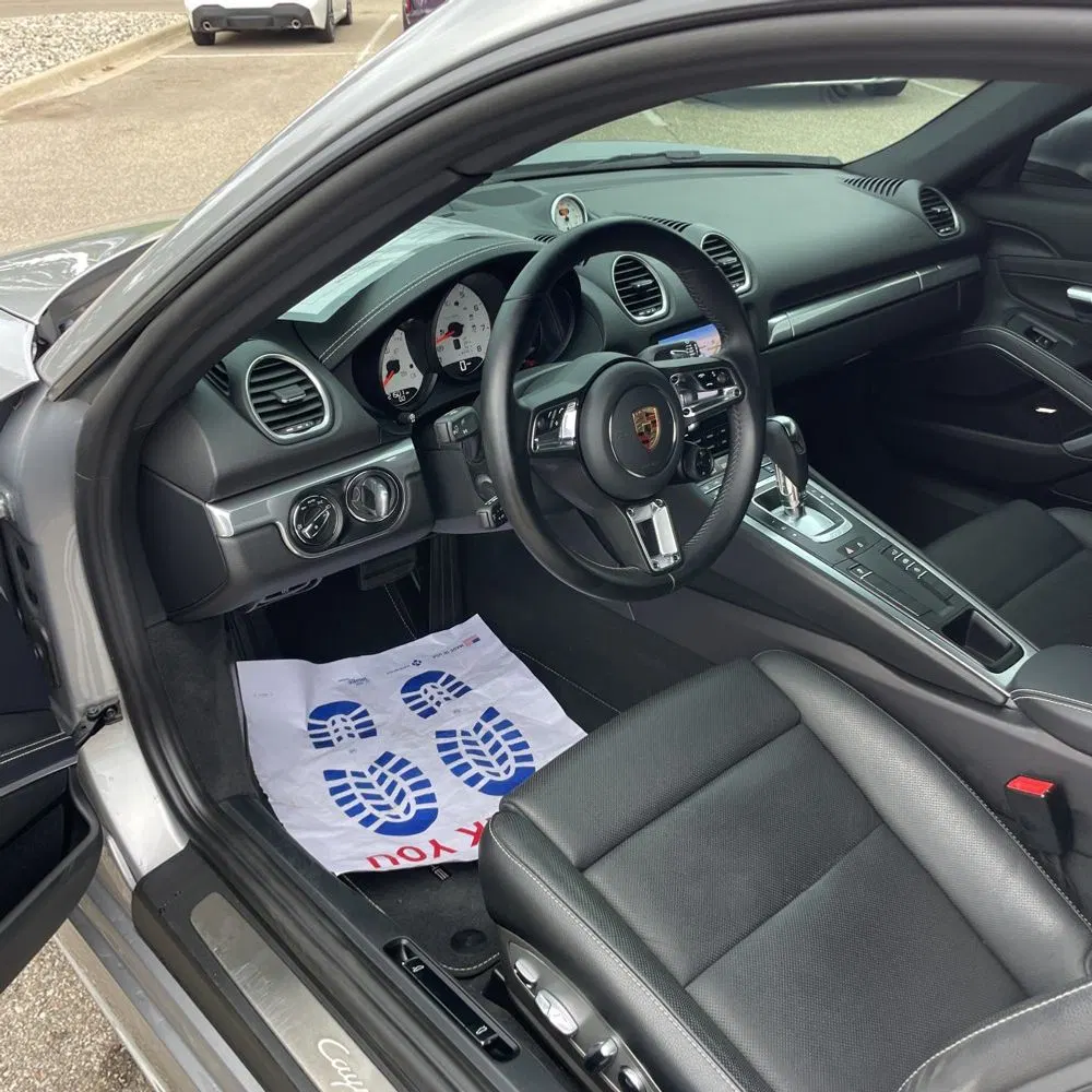 2024 Porsche 718 Cayman Base